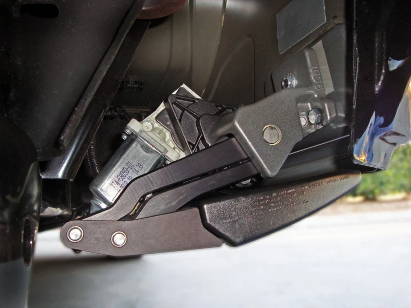 AMP Research 2013-2015 Dodge Ram 1500/2500/3500 All Cabs PowerStep Plug N Play - Black - Image 10