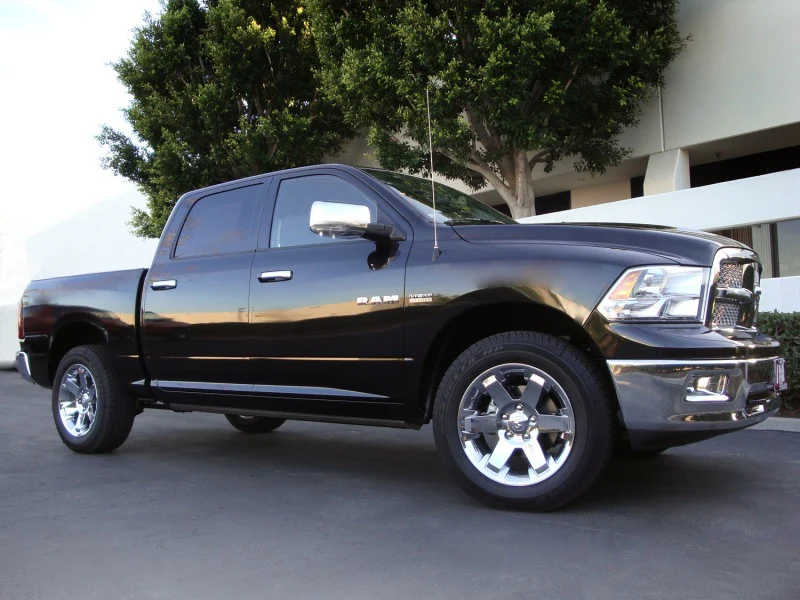 AMP Research 2013-2015 Dodge Ram 1500/2500/3500 All Cabs PowerStep Plug N Play - Black - Image 8