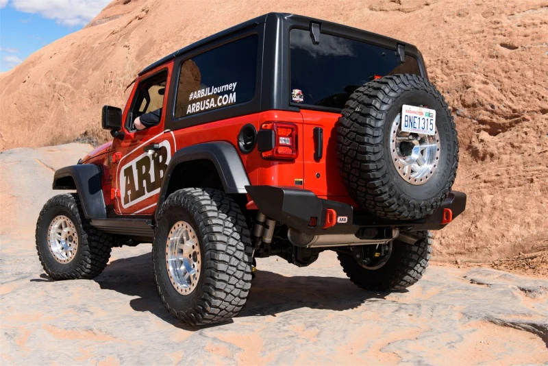 ARB Kit Rego Plate Kit Suit Jl Incl Bracket & Light - Image 3
