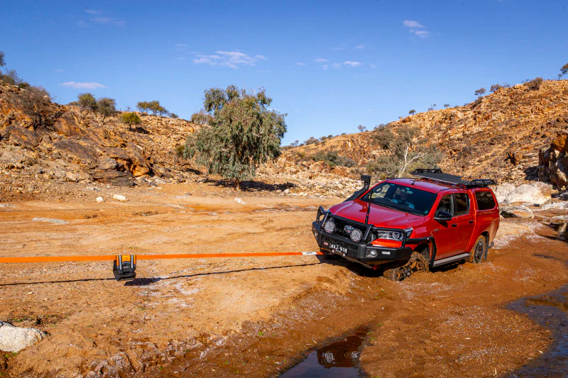 ARB Weekender Recovery Kit Incl 17600lb Recovery Strap/4.75T Shackles - Image 20