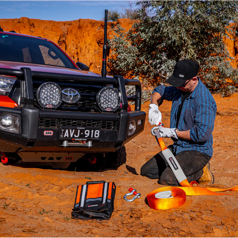 ARB Weekender Recovery Kit Incl 17600lb Recovery Strap/4.75T Shackles - Image 6