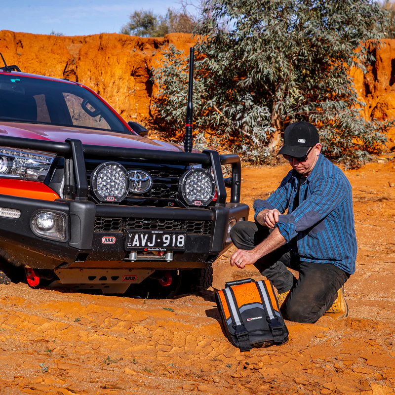 ARB Weekender Recovery Kit Incl 17600lb Recovery Strap/4.75T Shackles - Image 9