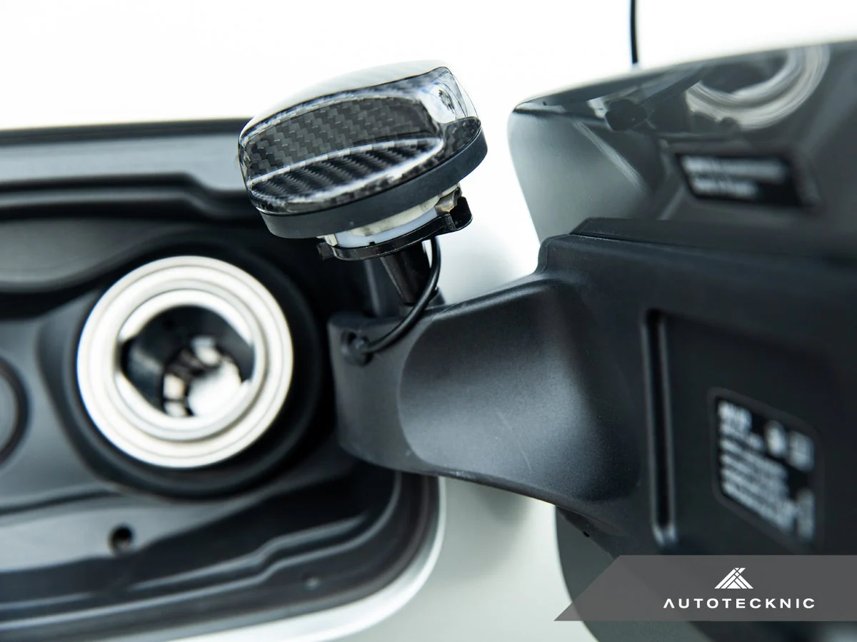 AutoTecknic Dry Carbon Competition Fuel Cap Cover - E89 Z4 - Image 4