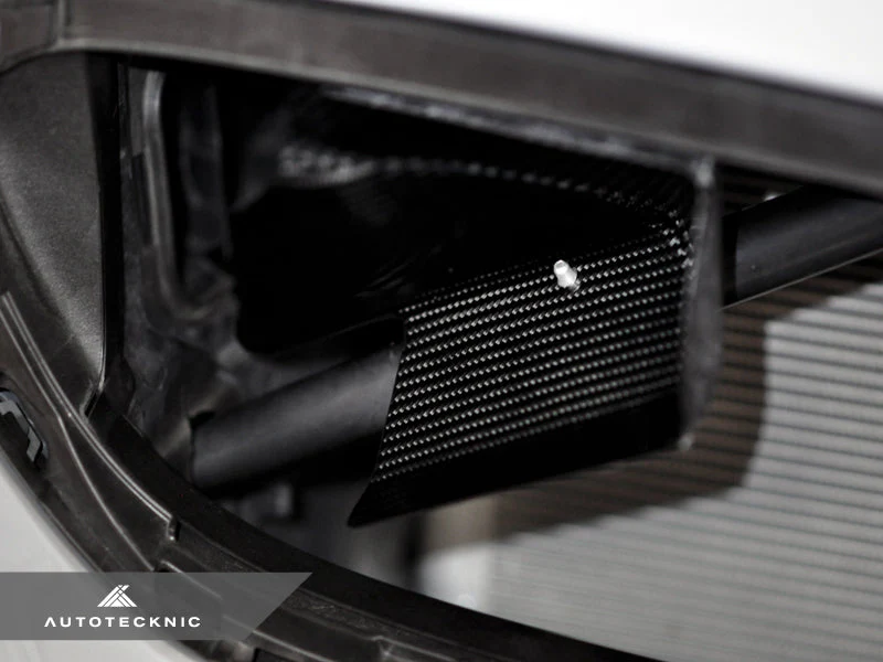 AutoTecknic Dry Carbon Fiber Intake Air Scoop Set - F90 M5 - Image 4