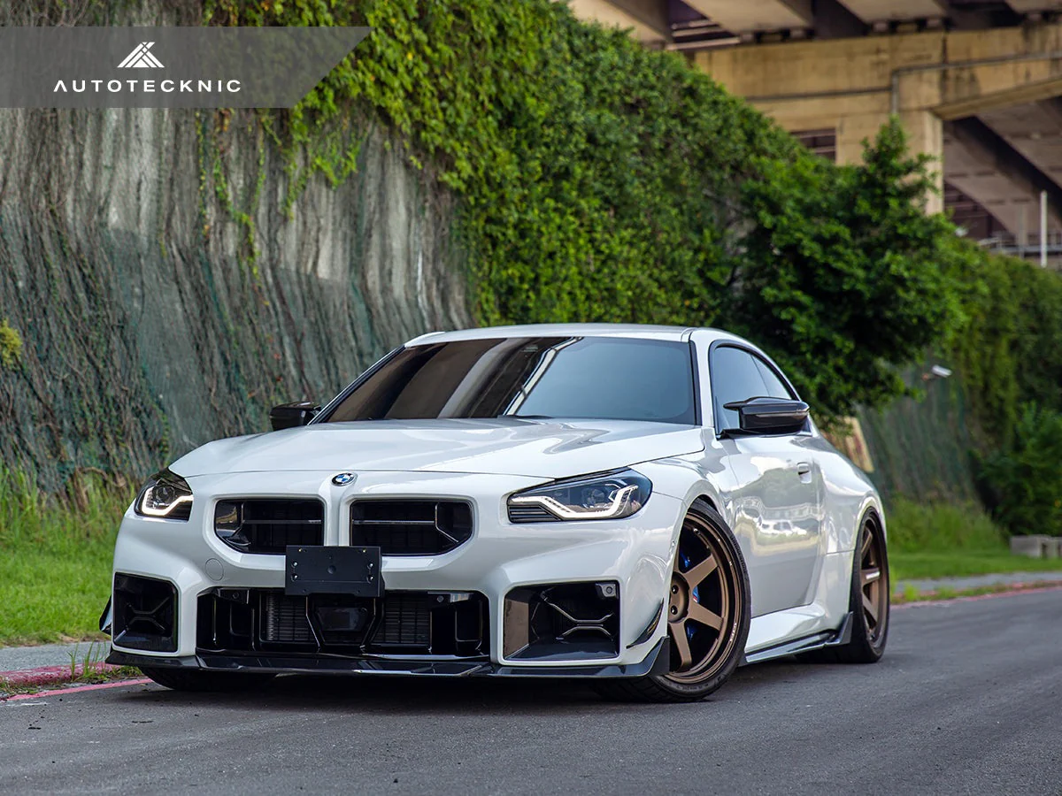 AutoTecknic Dry Carbon Podium Front Grille - G87 M2 - Image 2