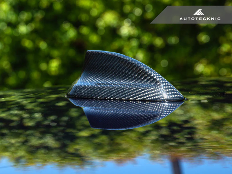 AutoTecknic Dry Carbon Roof Antenna Cover - G05 X5 | G06 X6 | G07 X7 - Image 2