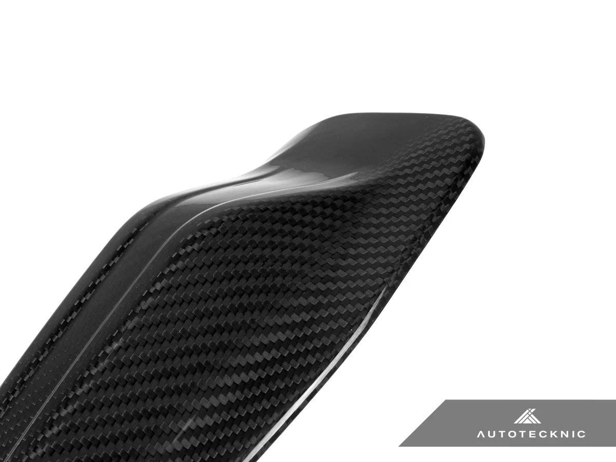 AutoTecknic Dry Carbon Roof Antenna Cover - G90 M5 - Image 5