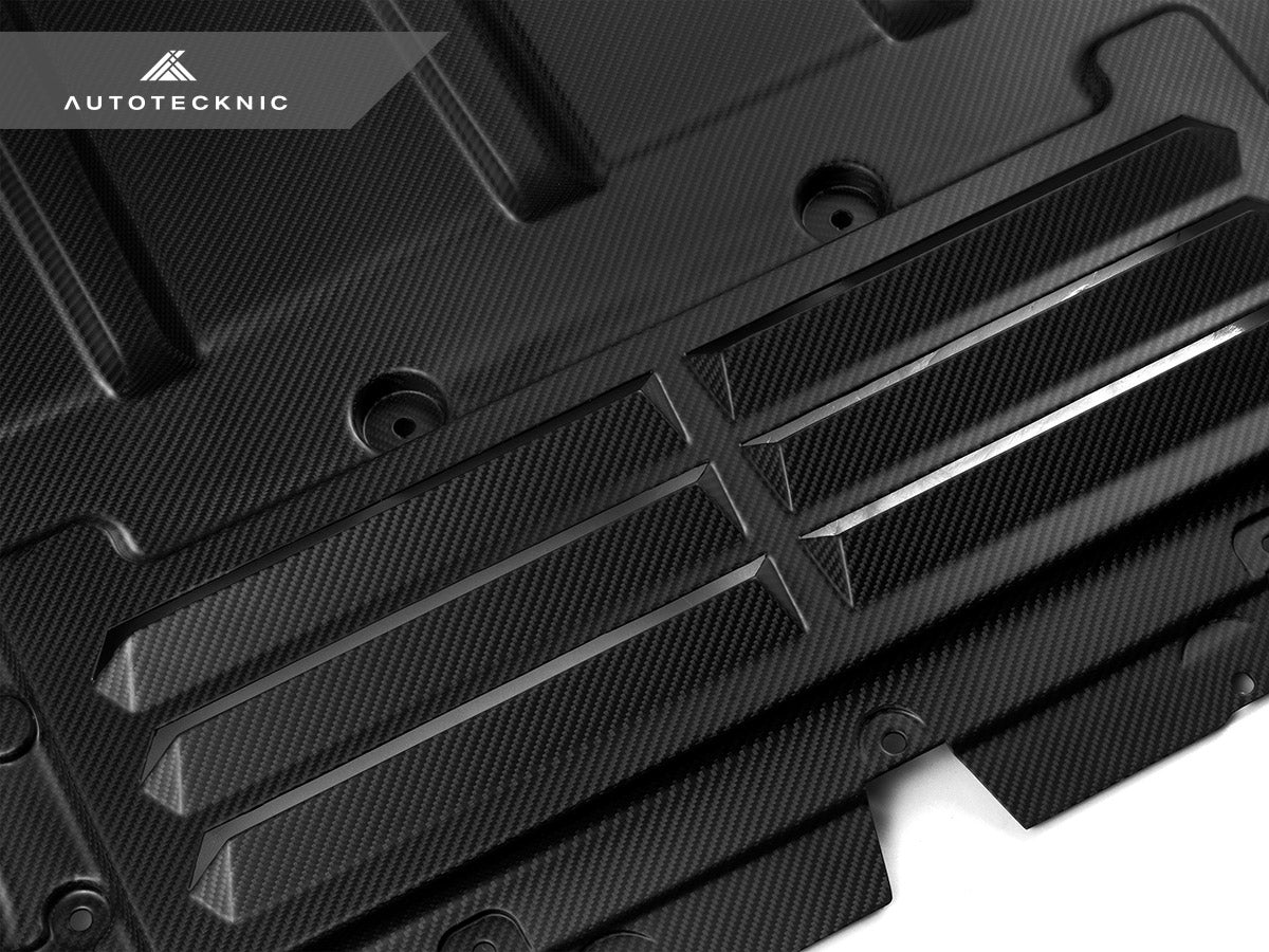 AutoTecknic Pre-Preg Carbon Oil Cooler Skit Plate - G90/ G99 M5 - Image 3