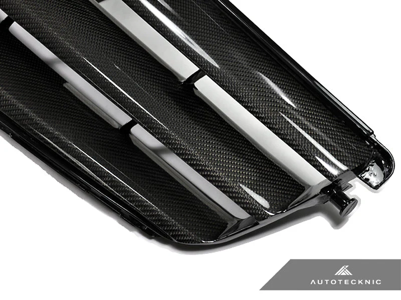 AutoTecknic Replacement Carbon Fiber Front Grille - Mercedes Benz W204 C-Class Sedan (2008-2013) - Image 3