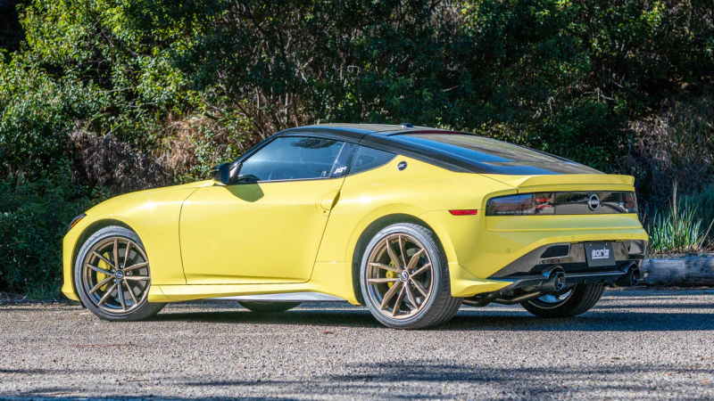 Borla 22-24 Nissan Z 2.5in ATAK Cat Back Exhaust 4.5in Tip - Carbon Fiber Black Anodized - Image 3