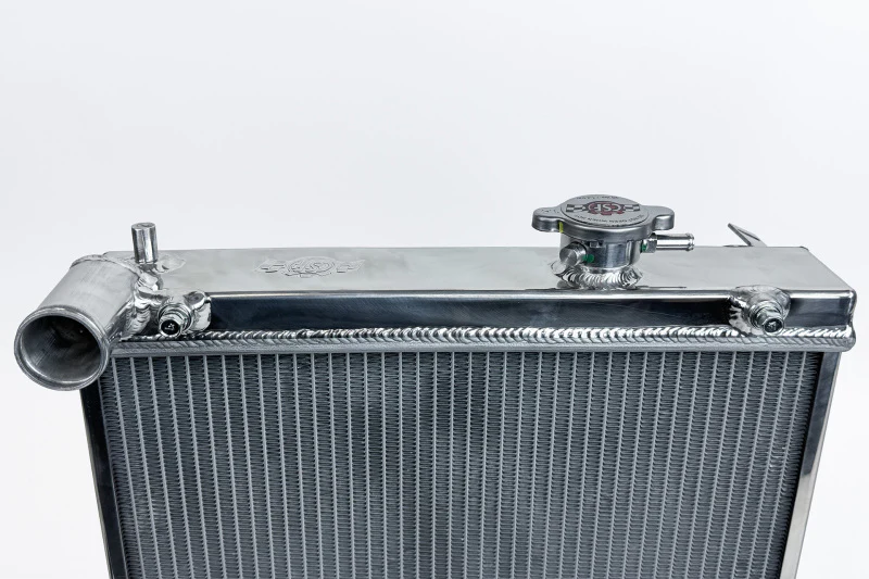 CSF 03-07 Mitsubishi Lancer EVO 7/8/9 1/2 Size Radiator - Polished - Image 2
