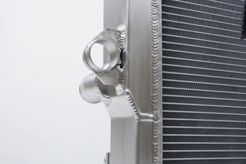 CSF 03-09 Lexus GX470 4.7L V8 / 03-09 Toyota 4Runner 4.7L V8 All Metal Radiator - Image 3
