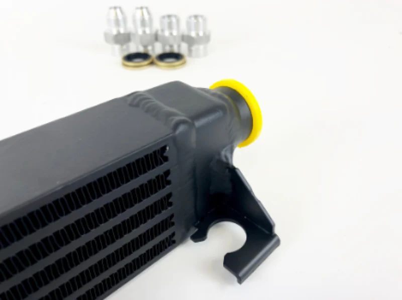CSF 82-94 BMW 3 Series (E30) High Performance Oil Cooler w/-10AN Male & OEM Fittings - Image 4