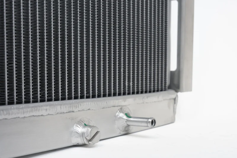 CSF 96-02 Toyota 4Runner (2.7/3.4L) Heavy-Duty All-Aluminum Radiator - Image 3