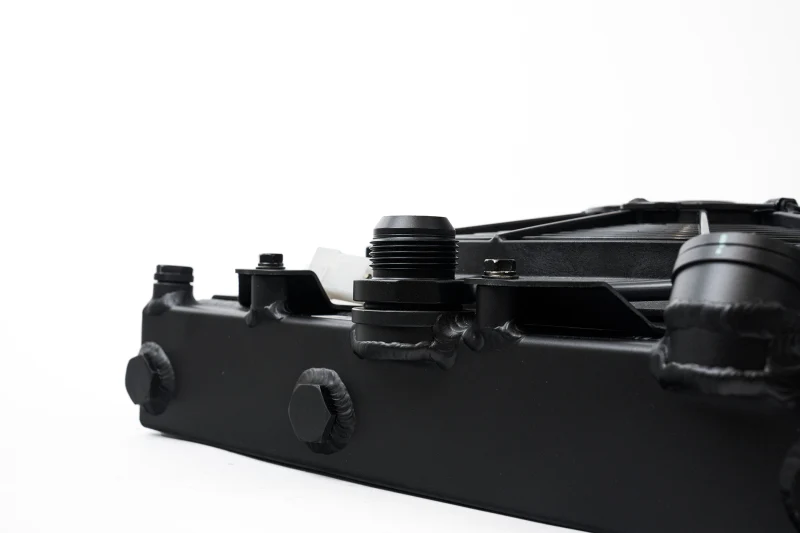 CSF Universal Half Radiator w/-16AN & Slip-On Fittings/12in SPAL Fan & Shroud - Black Finish - Image 4