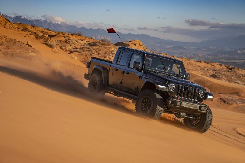 Fox 2018+ Jeep JL 2.5 Factory Race Series 12.17in Remote Res. Front Shock Set / 4.5-6in. Lift w/ DSC - Image 6