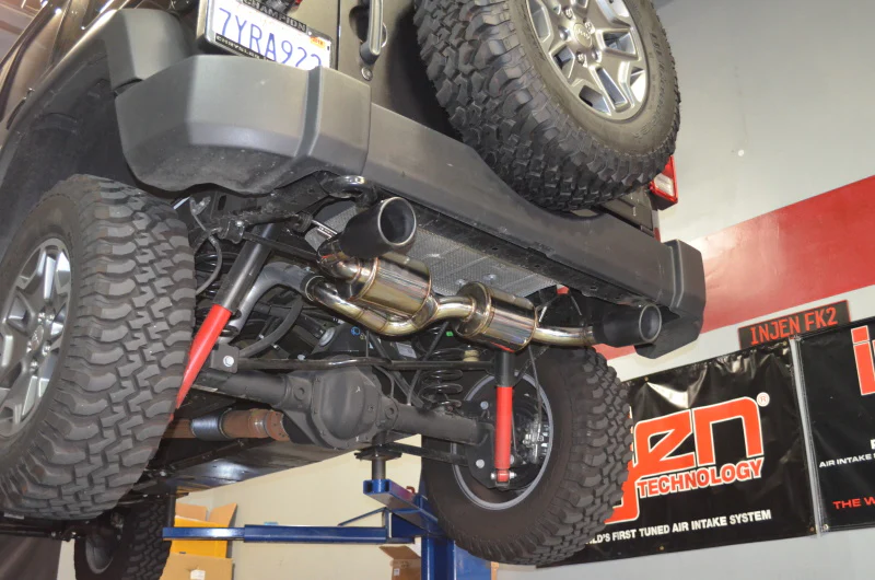Injen 07-17 Jeep Wrangler JK 3.6L/3.8L 63mm Stealth Black Axle-back Exhaust w/ 4in Black Tips - Image 3