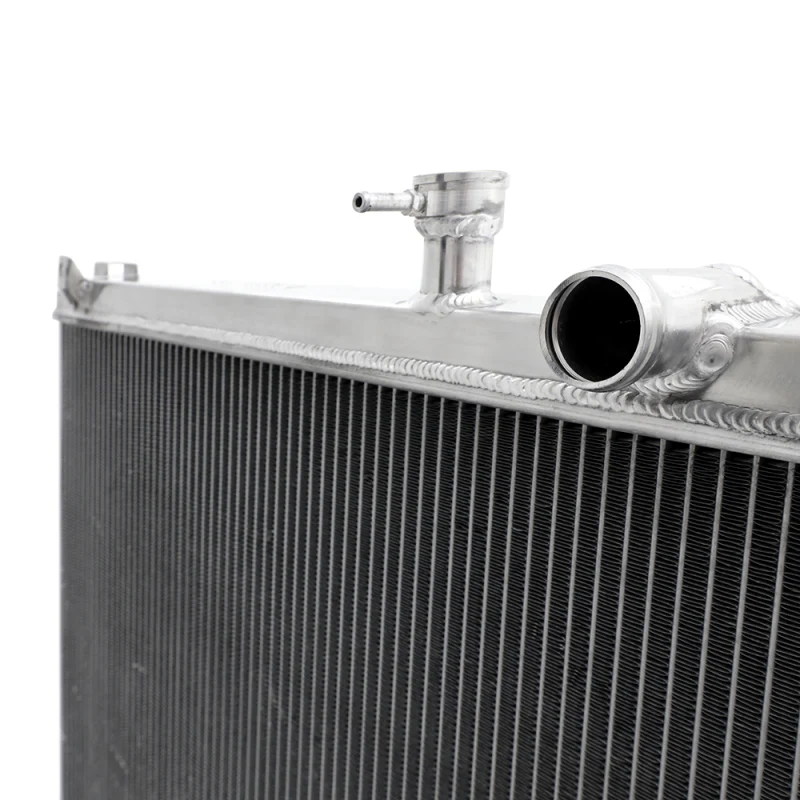 Mishimoto 04-13 Infiniti QX56 / 05-14 Nissan Armada Aluminum Radiator - Image 4