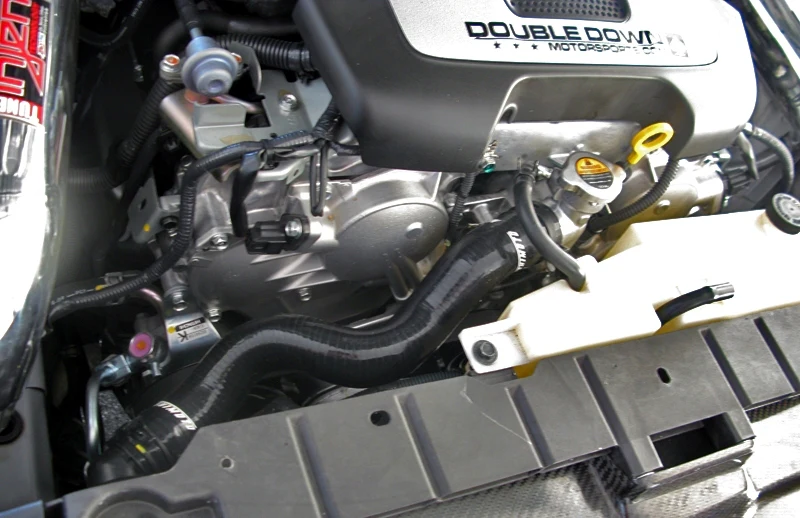 Mishimoto 09+ Nissan 370Z Red Silicone Hose Kit - Image 3