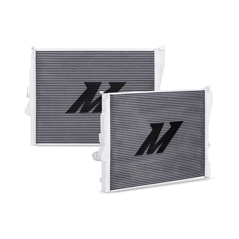 Mishimoto 99-06 BMW 323i/323i/328i/330i w/ Auto Transmission Performance Aluminum Radiator - Image 4