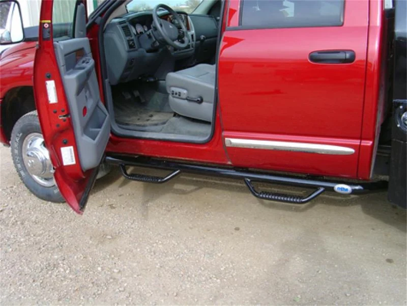 N-Fab Nerf Step 02-08 Dodge Ram 1500/2500/3500 Quad Cab 4 Door - Gloss Black - Cab Length - 3in - Image 5