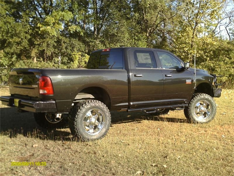 N-Fab Nerf Step 10-17 Ram 2500/3500/4500 Crew Cab - Gloss Black - Cab Length - 3in - Image 4