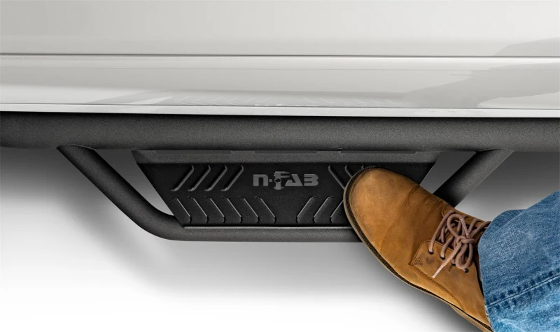N-Fab Podium LG 2019 Chevy/GMC 1500 Crew Cab - Cab Length - Tex. Black - 3in - Image 13