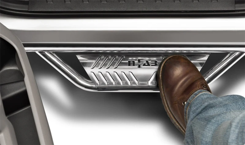 N-Fab Podium SS 15.5-17 Dodge Ram 1500 Quad Cab 6.4ft Standard Bed - Polished Stainless - 3in - Image 6